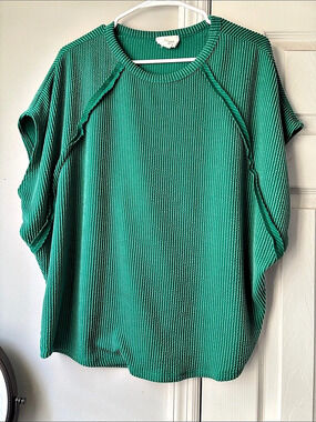 Andrée by Unit Tell Me The Truth Top Green Small